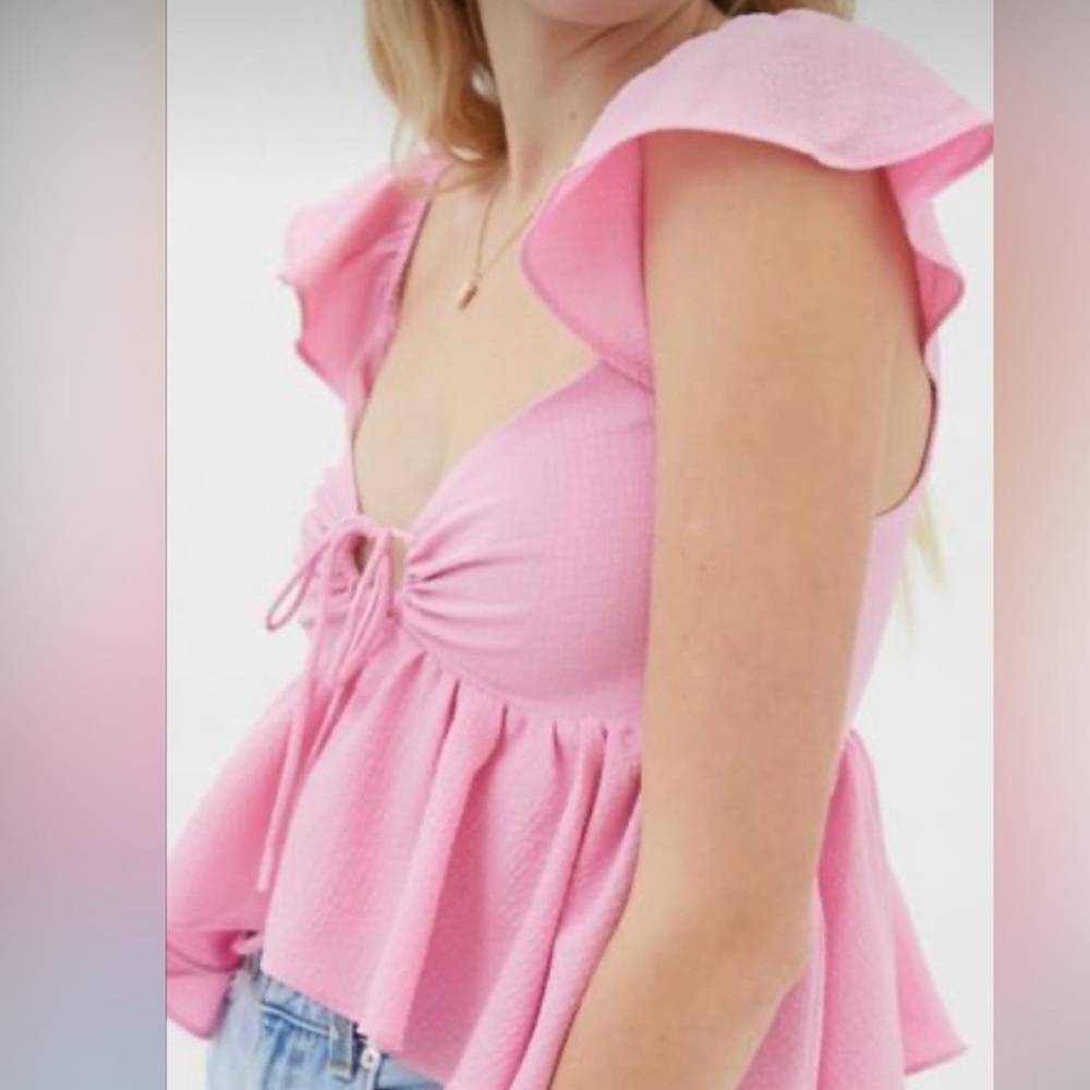 Urban Outfitters Sierra Key hole Babydoll Blouse